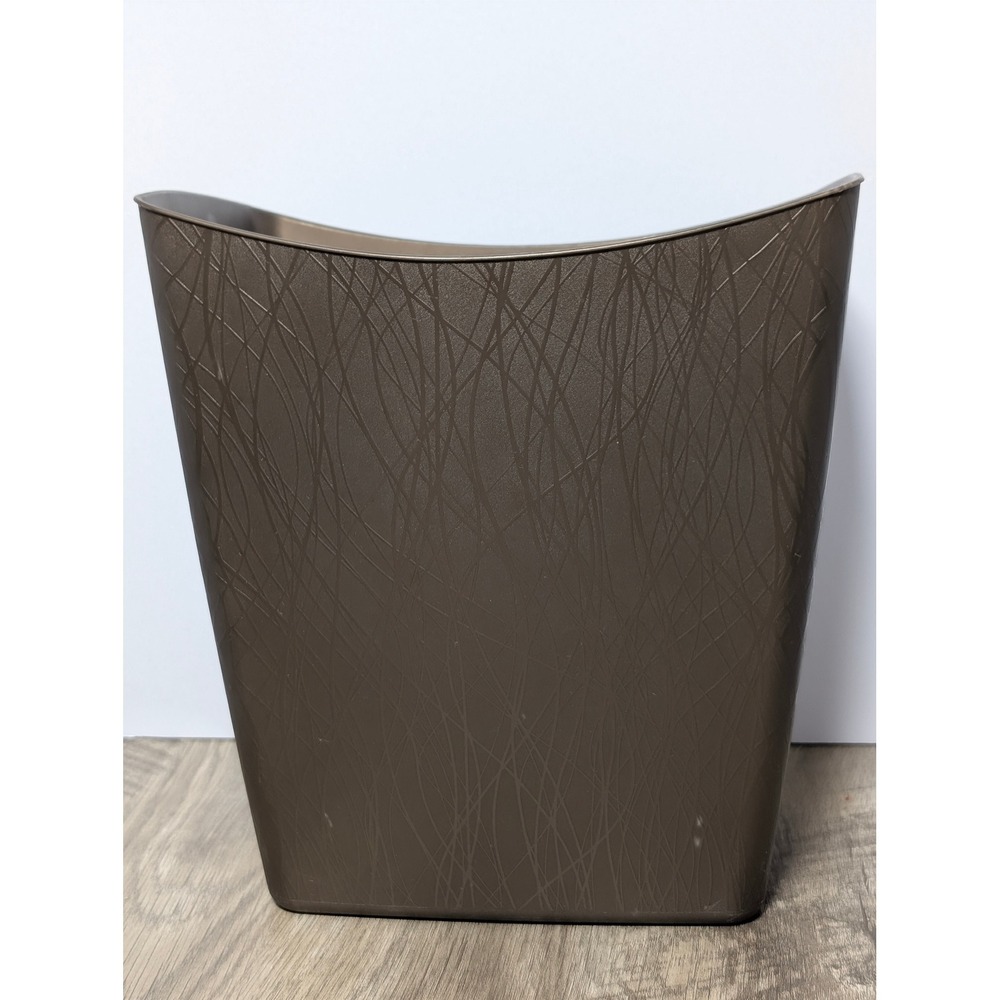 Hefty Decorative Willow Textured Plastic Wastebasket TrashCan Bronze/Brown 3.5gl